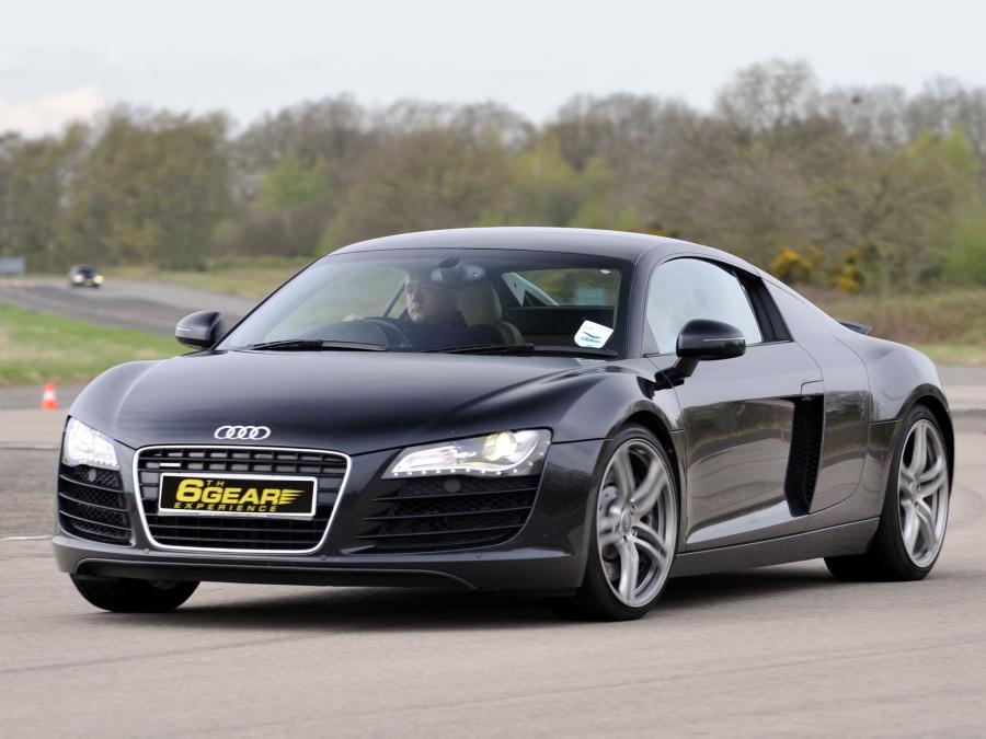  Audi R8 2007 года  (UK) (фото 4 из 25)